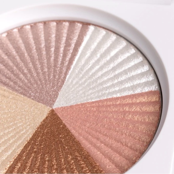 Ofra Cosmetics Highlighter- Beverly Hills BNWT - Picture 4 of 6
